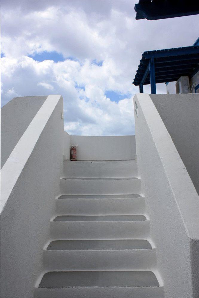Villa Kostas เปริสซา ภายนอก รูปภาพ