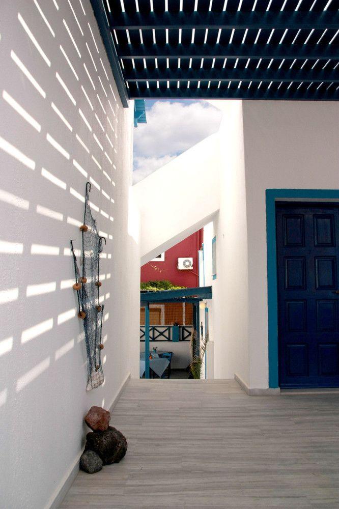 Villa Kostas เปริสซา ภายนอก รูปภาพ