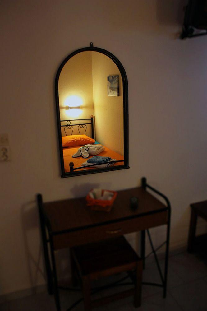 Villa Kostas เปริสซา ภายนอก รูปภาพ